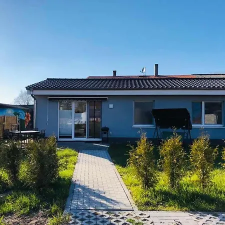 Ferienhaeuschen Seenrunde * Quadenschonfeld