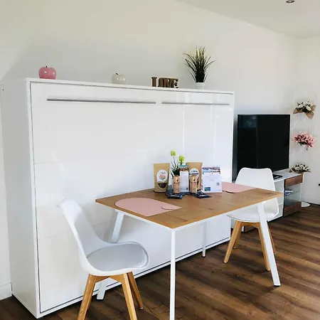 Dom wakacyjny Ferienhaeuschen Seenrunde Quadenschonfeld