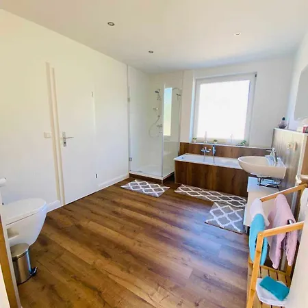 Ferienhaeuschen Seenrunde * Quadenschonfeld